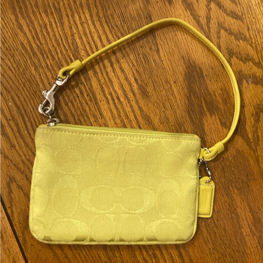 Coach Signature C Wristlet- green/yellow - Picture 2 of 9